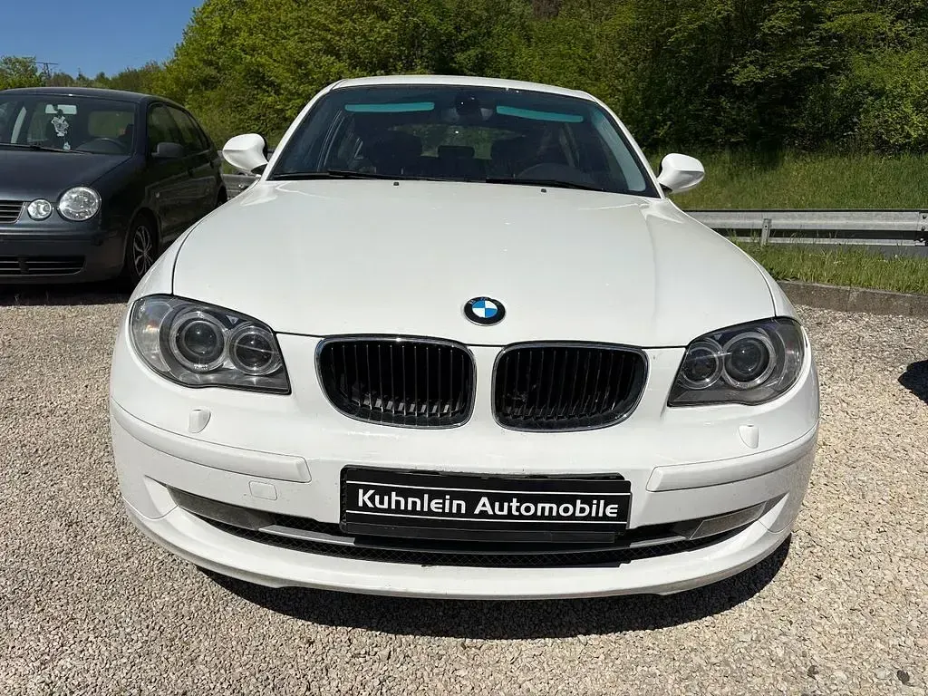 Usata BMW 118 Advantage 143 CV (105 kW) 2010 Bianco Utilitaria