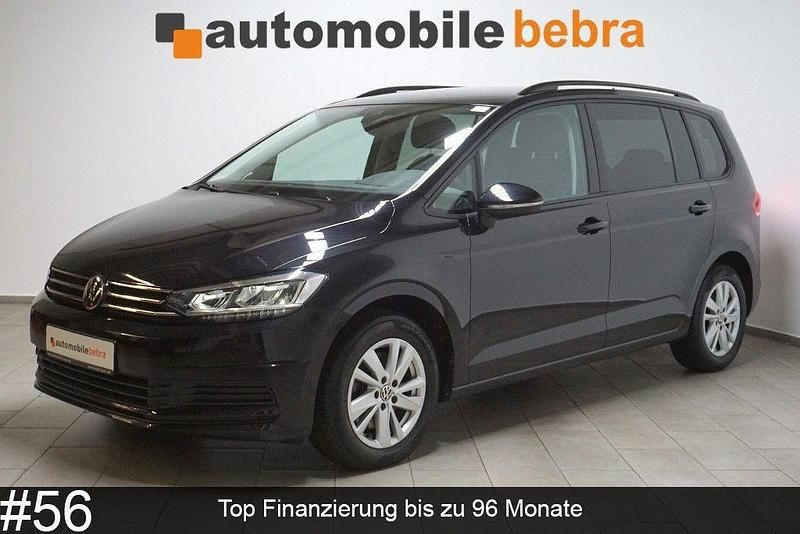 Deep black Gebraucht 2021 VW Touran Comfortline Van / Kleinbus | 24.990 € (Fairer Preis) - Bild 1/4