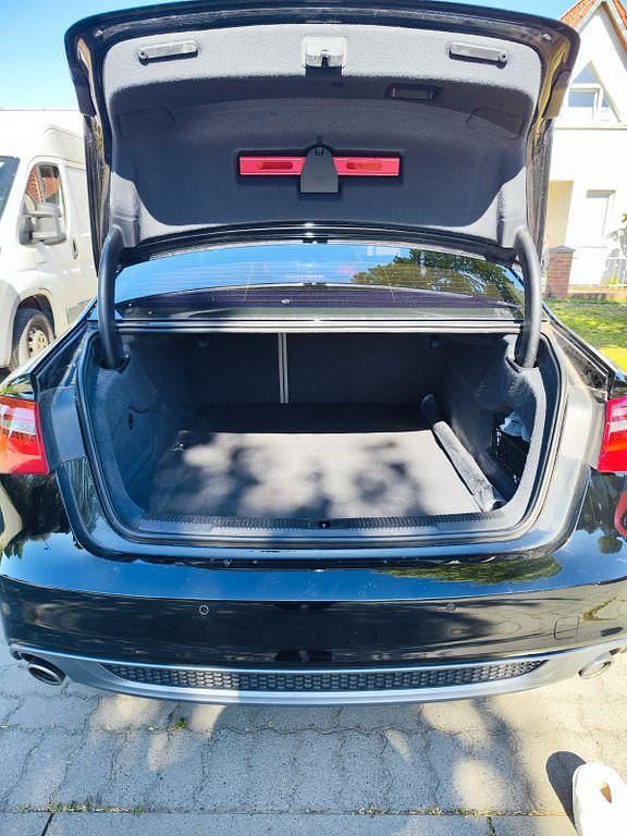 Gebraucht Audi A6 Ambiente 313 PS (230 kW) 2012 Schwarz Limousine