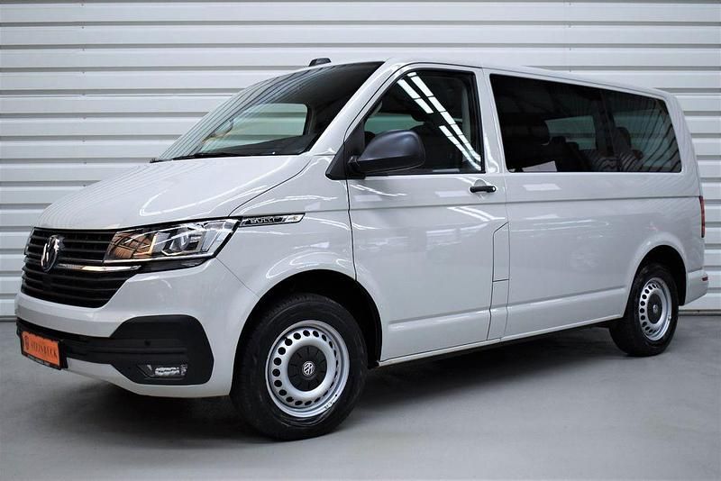 Gebraucht VW Multivan 150 PS (110 kW) 2021 Grau Van