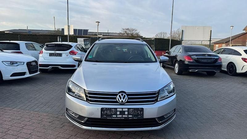 Gebraucht VW Passat 122 PS (89 kW) 2011 Silber Kombi