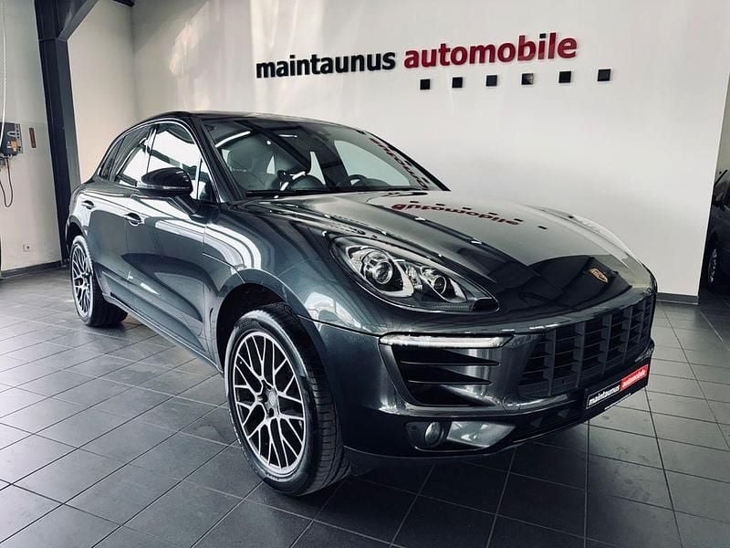 Grau Gebraucht 2018 Porsche Macan SUV | 32.900 € (Superpreis) - Bild 1/4