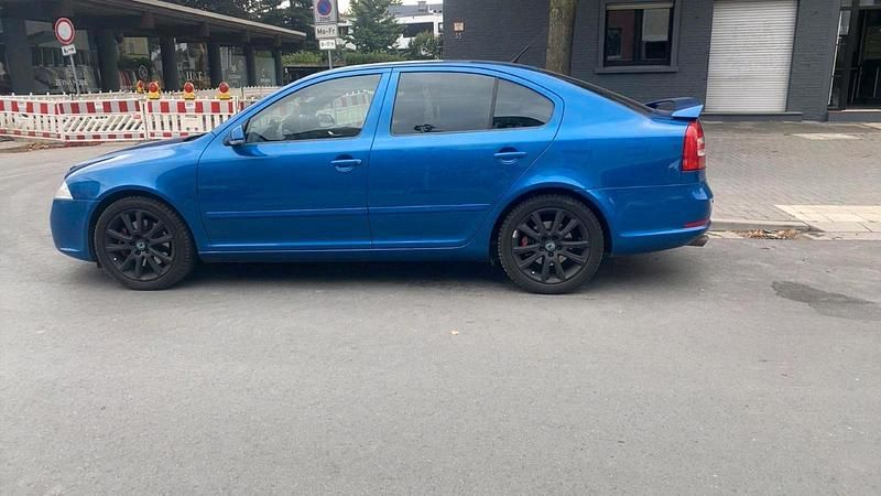 Blau Gebraucht 2008 Skoda Octavia vRS Limousine | 3.900 € (Fairer Preis) - Bild 1/4