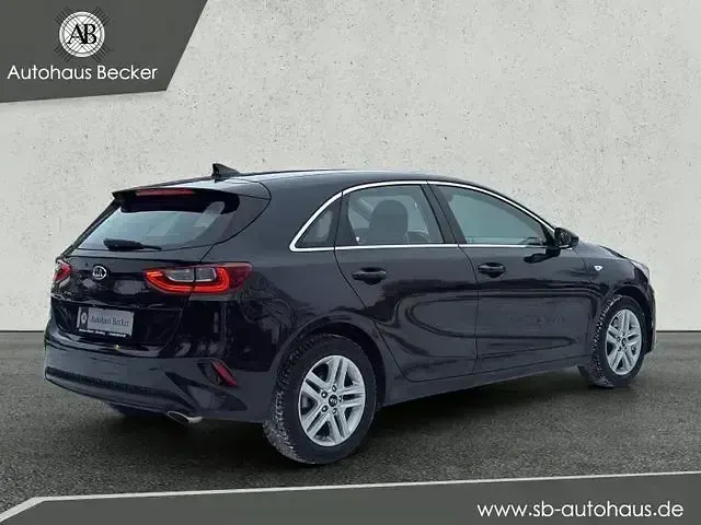 Gebraucht Kia Ceed Vision 140 PS (102 kW) 2019 Schwarz Kleinwagen