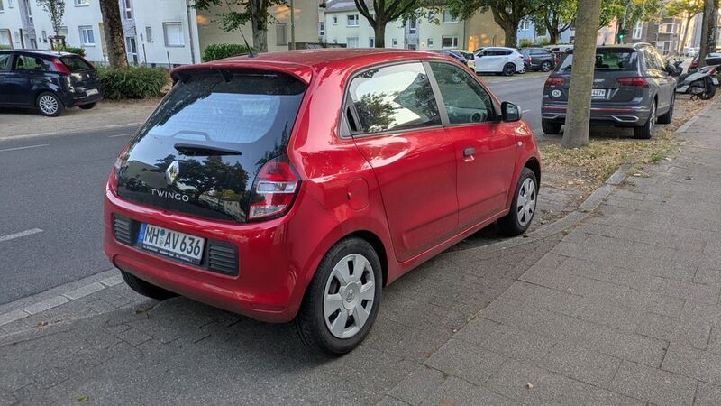 Gebraucht Renault Twingo Dynamique 75 PS (55 kW) 2016 Rot Kleinwagen