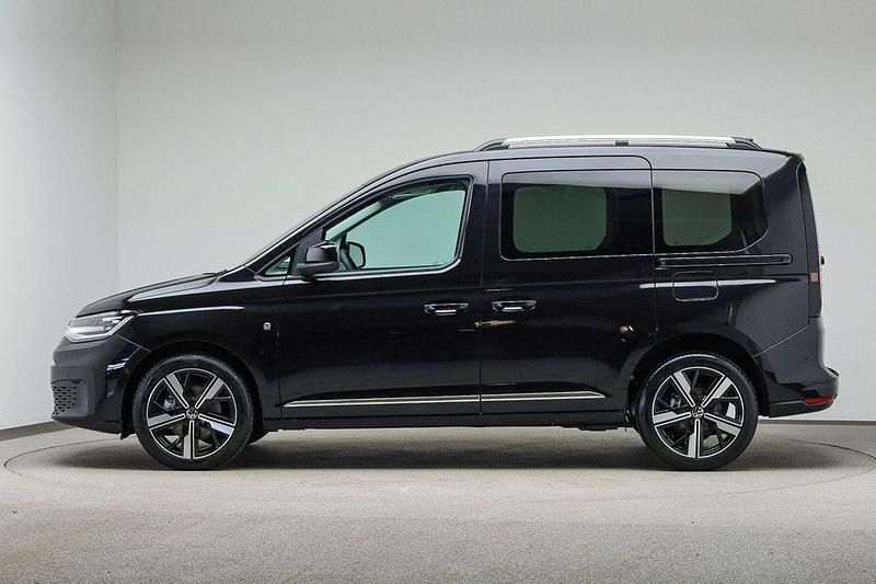 Neu VW Caddy Style 122 PS (89 kW) 2026 Schwarz Van / Kleinbus
