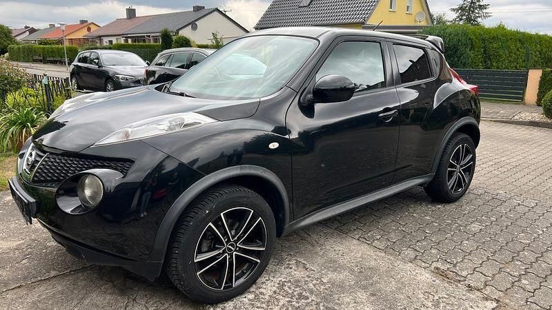 Schwarz Gebraucht 2011 Nissan Juke Tekna SUV | 7.000 € (Guter Preis) - Bild 1/4