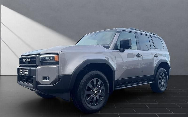 Orange Neu 2025 Toyota Land Cruiser SUV | 83.949 € (Guter Preis) - Bild 1/4