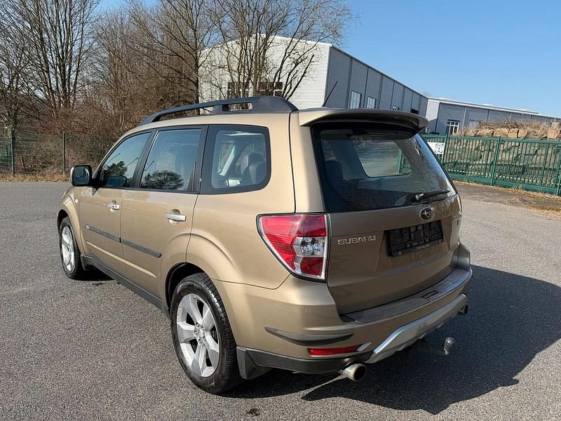Gebraucht Subaru Forester Exclusive+ 147 PS (108 kW) 2009 Gelb SUV