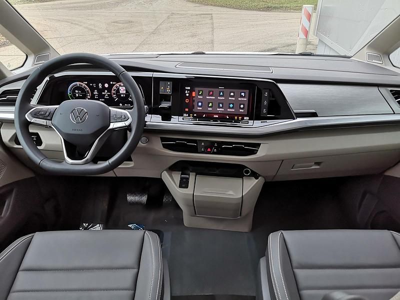 Neu VW Multivan Edition 150 PS (110 kW) 2026 Puregrey Van / Kleinbus