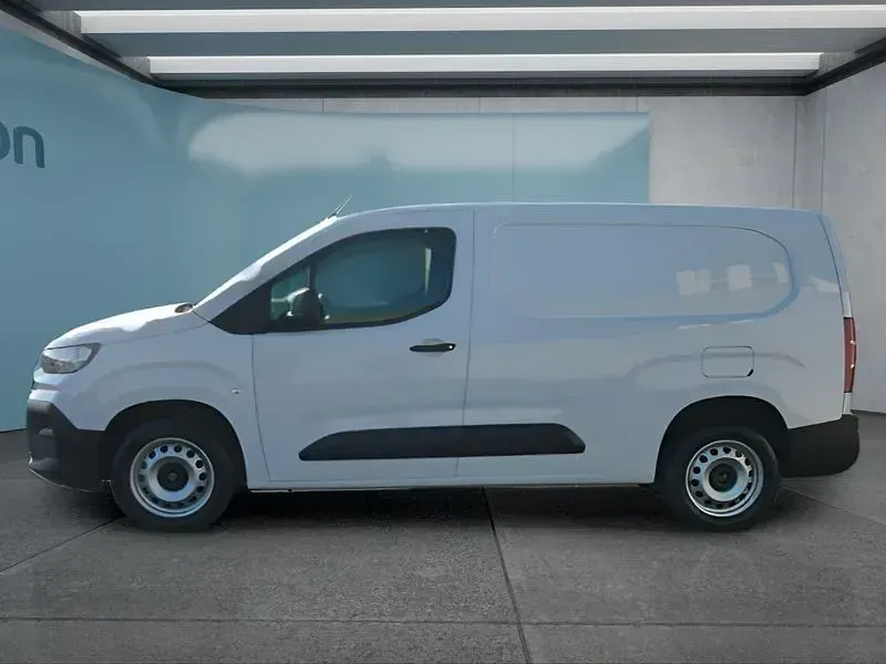 Neu Fiat Doblò 102 PS (75 kW) 2025 Weiß Van / Kleinbus