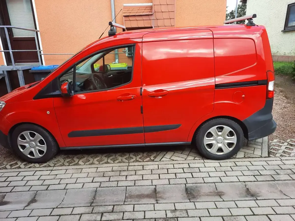 Gebraucht Ford Transit 101 PS (74 kW) 2015 Rot Van