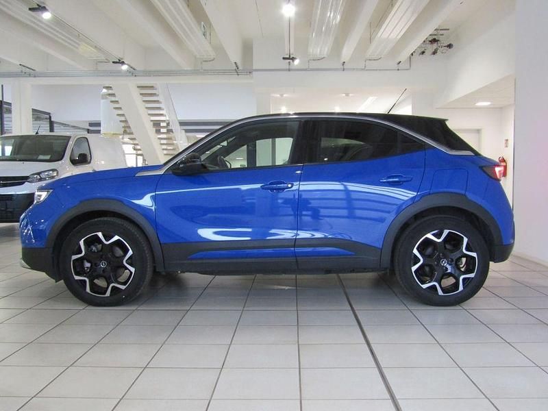 Gebraucht Opel Mokka-e Ultimate 100 kW (136 PS) 2022 Perl blau/voltaik blau SUV