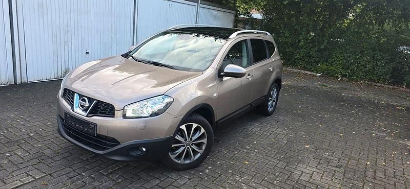Gebraucht 2012 Nissan Qashqai +2 Tekna SUV | 7.890 € (Fairer Preis) - Bild 1/4