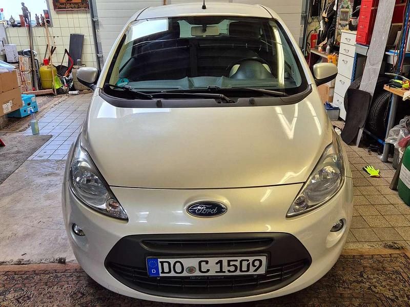 Second-hand Ford Ka Titanium 69 CP (50 kW) 2012 Hatchback