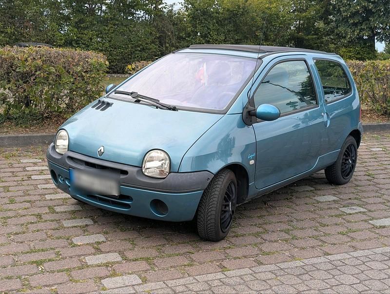 Blau Gebraucht 2004 Renault Twingo Kleinwagen | 1.500 € (Etwas zu teuer) - Bild 1/4
