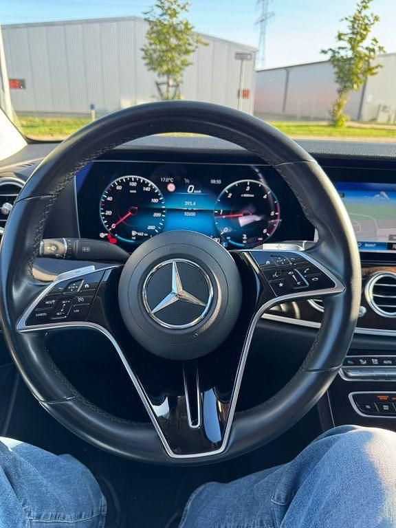 Gebraucht Mercedes E220 194 PS (142 kW) 2020 Grau Limousine