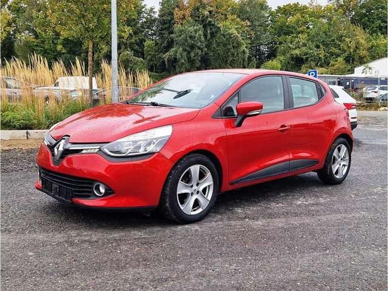 Gebraucht Renault Clio IV Dynamique 90 PS (66 kW) 2013 Feuerrot Kleinwagen