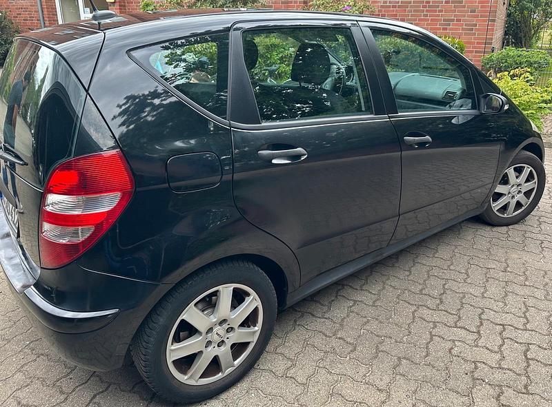 Gebraucht Mercedes A150 90 PS (66 kW) 2005 Schwarz Limousine