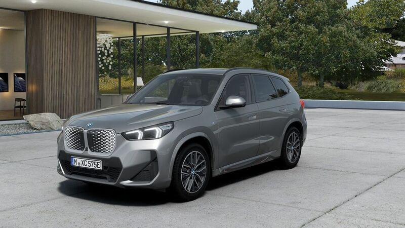 Silber Neu 2025 BMW iX1 M Sport SUV | 56.940 € (Fairer Preis) - Bild 1/4
