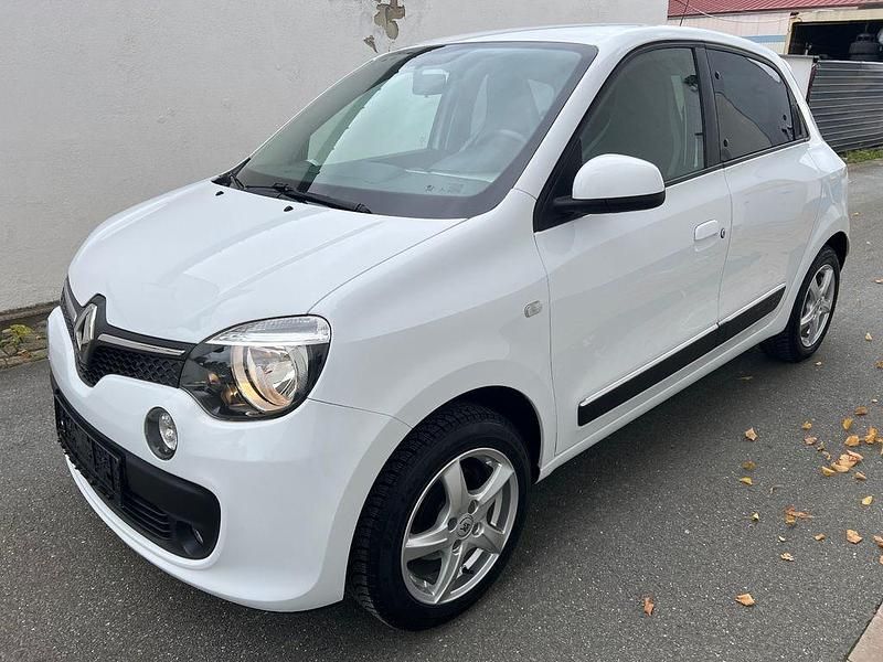 Weiß Gebraucht 2017 Renault Twingo Intens Kleinwagen | 5.999 € (Guter Preis) - Bild 1/4