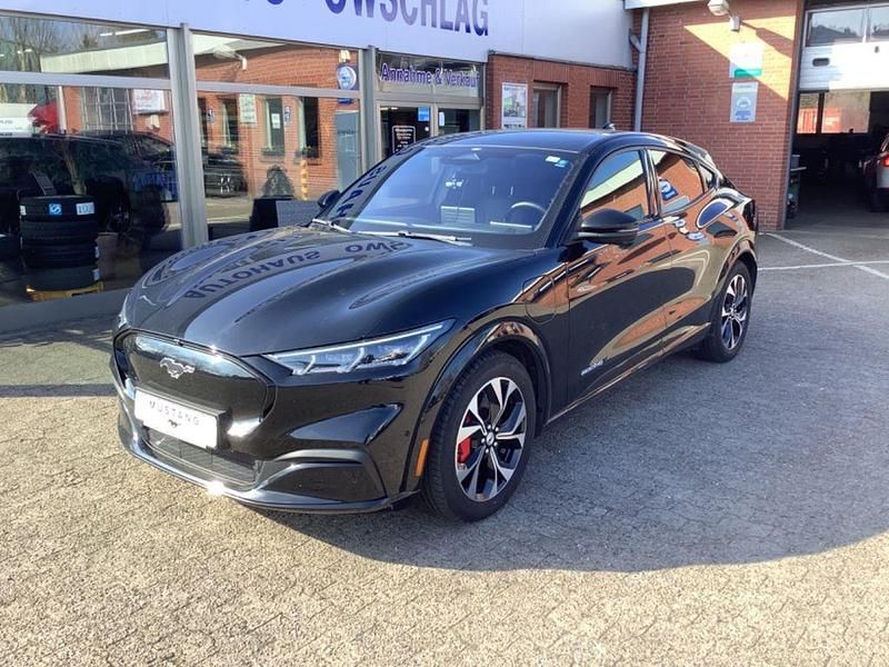 Gebraucht Ford Mustang Mach-E Extended Range 258 kW (351 PS) 2022 Schwarz SUV