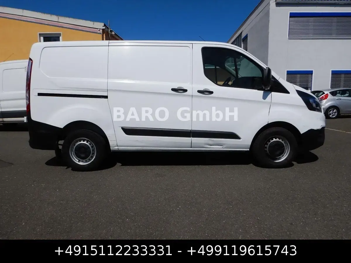 Gebraucht Ford Transit Custom 105 PS (77 kW) 2019 Weiß Van