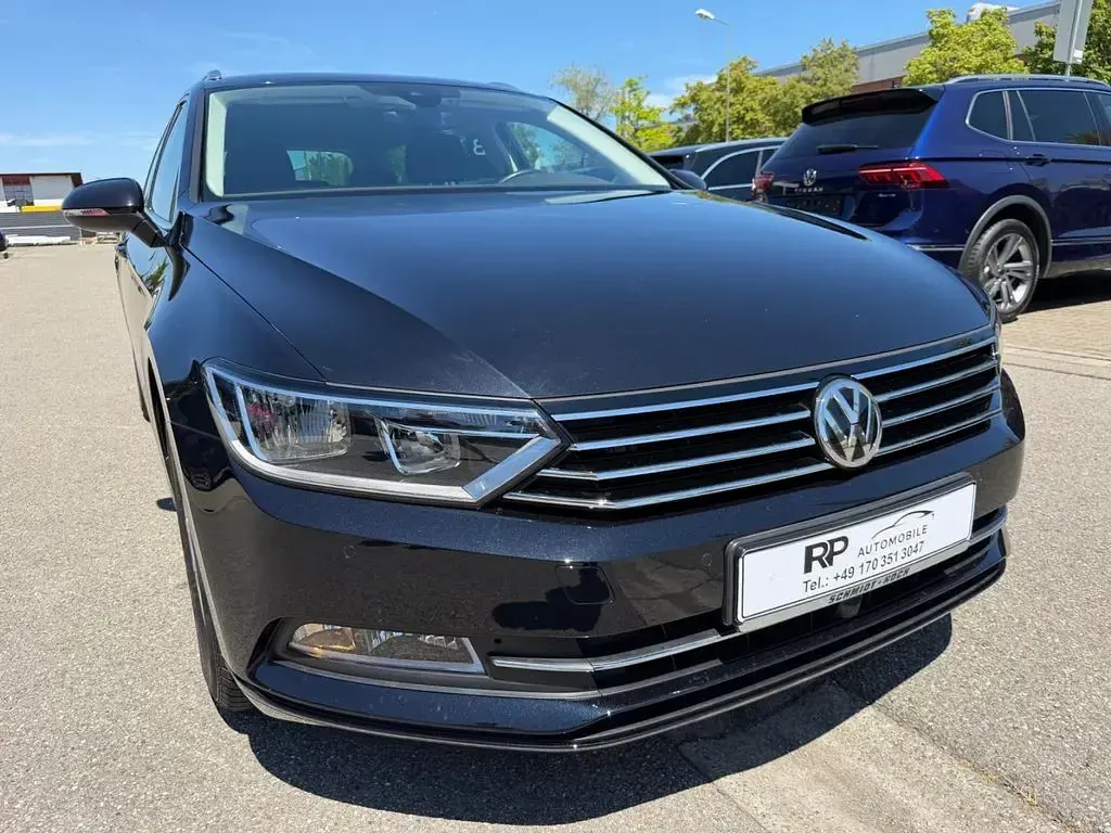 Gebraucht VW Passat 150 PS (110 kW) 2018 Schwarz Kombi