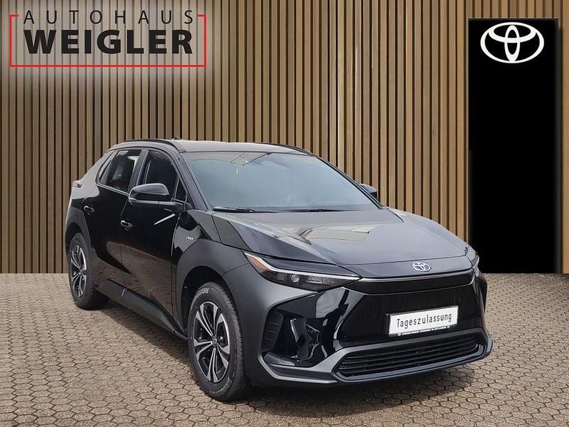 Neu Toyota bZ4X Comfort 150 kW (204 PS) 2025 Schwarz SUV