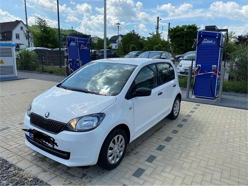 Weiß Gebraucht 2014 VW up! Kleinwagen | 5.500 € (Fairer Preis) - Bild 1/4