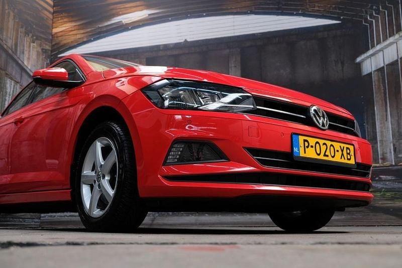 Gebraucht VW Polo Comfortline 95 PS (69 kW) 2019 Rot Kleinwagen