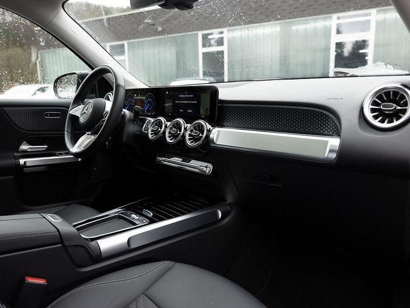 Gebraucht Mercedes EQB250+ Progressive 139 kW (190 PS) 2025 Schwarz SUV