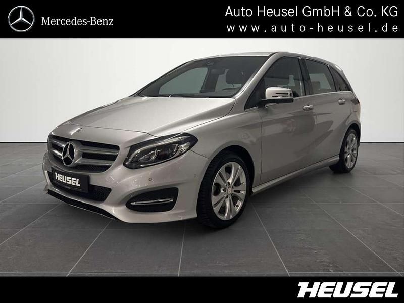Polarsilber (metallic) Gebraucht 2016 Mercedes 200 Urban Kombi | 14.900 € (Fairer Preis) - Bild 1/4