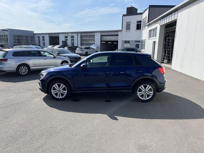 Gebraucht Audi Q2 Advanced Plus 150 PS (110 kW) 2024 Navarrablau SUV
