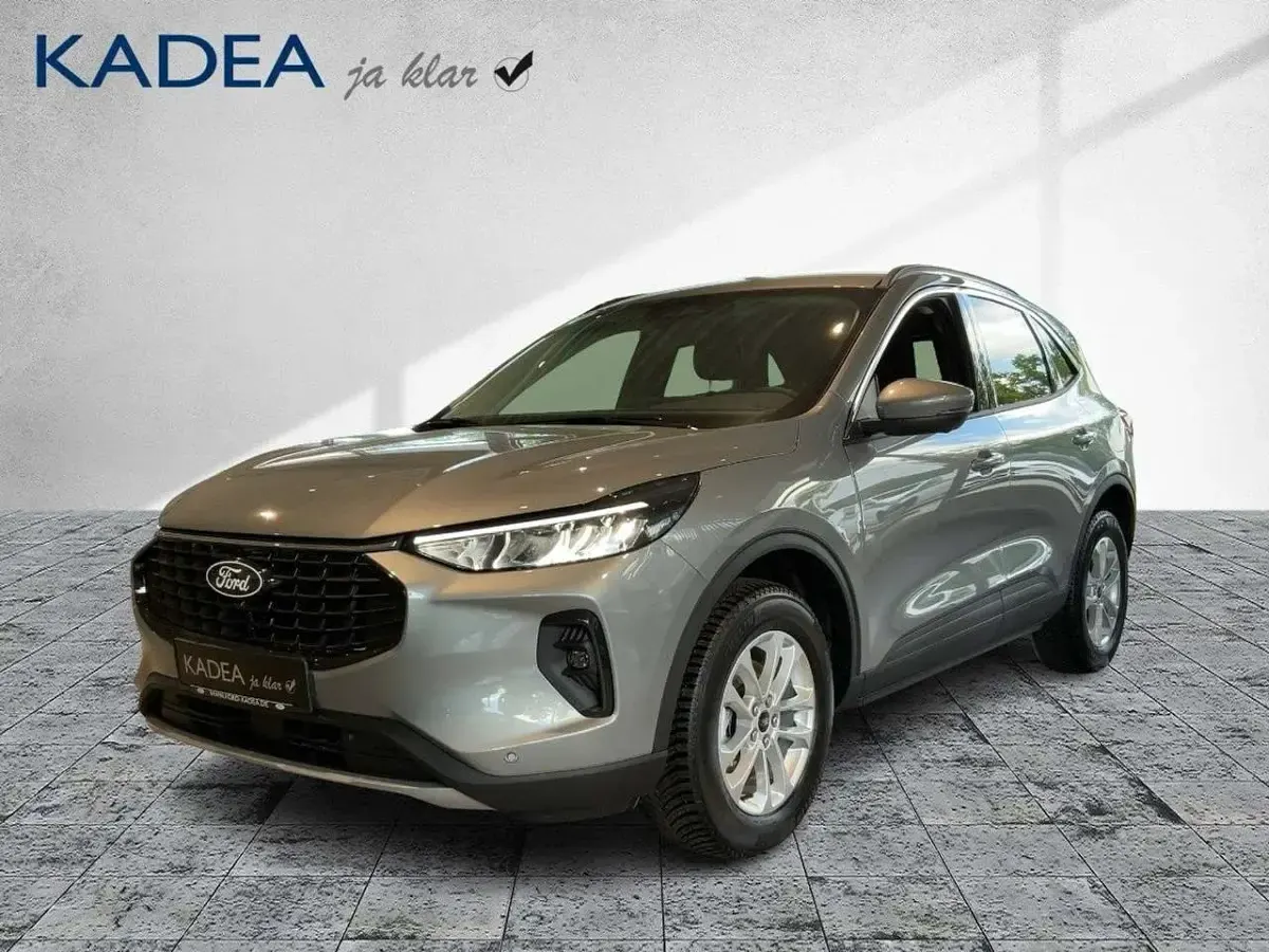 Neu Ford Kuga Titanium 179 PS (131 kW) 2026 Solar silver SUV