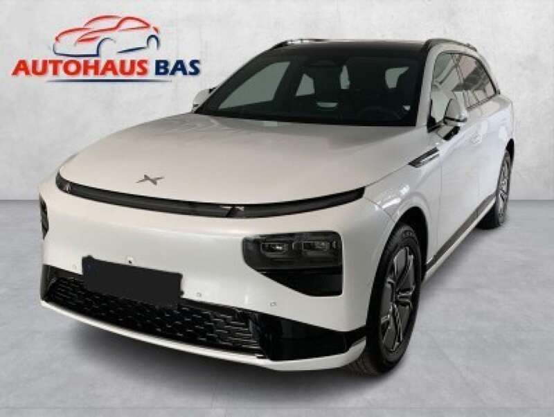 Weiß Neu 2025 XPENG G9 RWD Standard Range SUV | 53.950 € (Superpreis) - Bild 1/4
