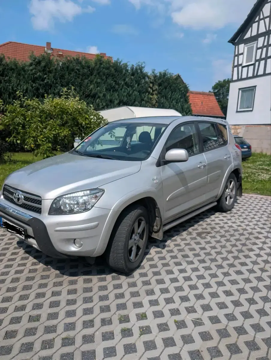 Gebraucht Toyota RAV4 177 PS (130 kW) 2006 Silber SUV