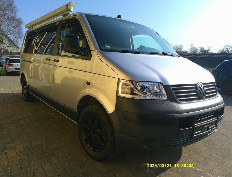 Silber Gebraucht 2004 VW T5 Van | 8.900 € (Etwas zu teuer) - Bild 1/4