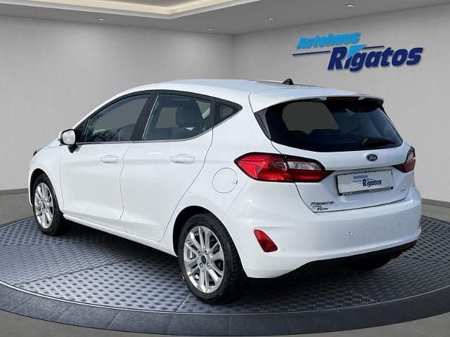 Gebraucht Ford Fiesta Titanium 101 PS (74 kW) 2022 Weiß Kleinwagen