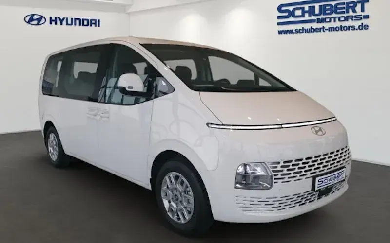 Neu Hyundai Staria Trend 225 PS (165 kW) 2026 Weiß Van / Kleinbus