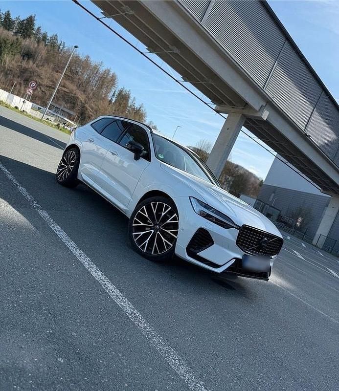 Gebraucht Volvo XC60 Plus 398 PS (292 kW) 2023 Weiß SUV