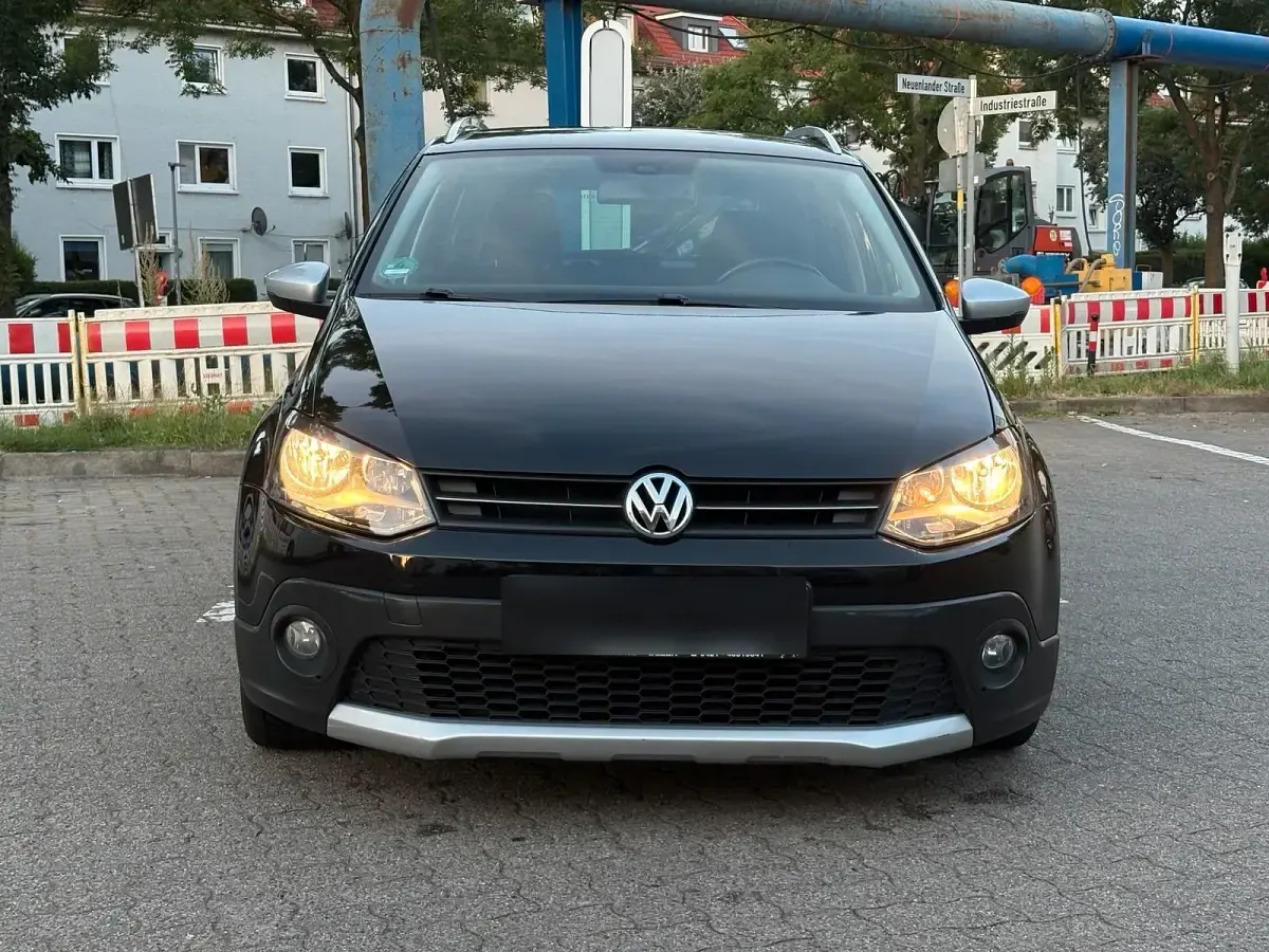 Gebraucht VW Polo Cross 69 PS (50 kW) 2011 Schwarz Kleinwagen