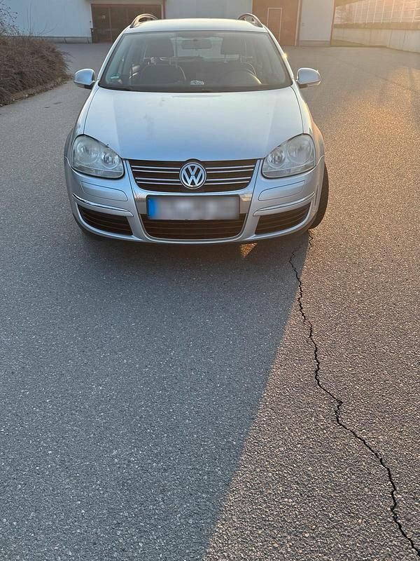 Gebraucht VW Golf V 105 PS (77 kW) 2009 Silber Kombi
