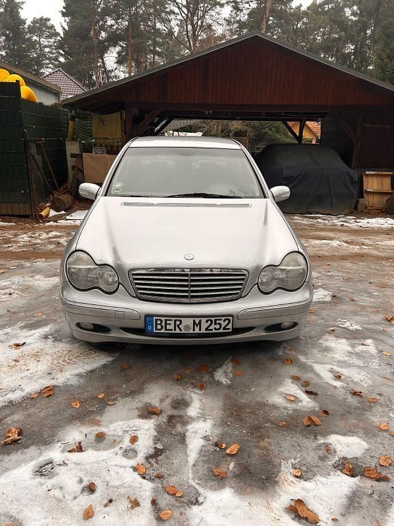 Gebraucht Mercedes C180 Elegance 129 PS (94 kW) 2000 Silber Limousine