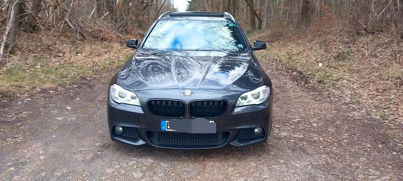 Grau Gebraucht 2011 BMW 520 Sport Line Kombi | 12.500 € (Etwas zu teuer) - Bild 1/4
