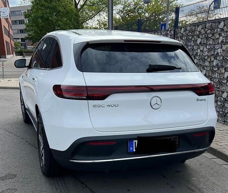 Gebraucht Mercedes EQC400 AMG line 300 kW (408 PS) 2021 Weiß SUV