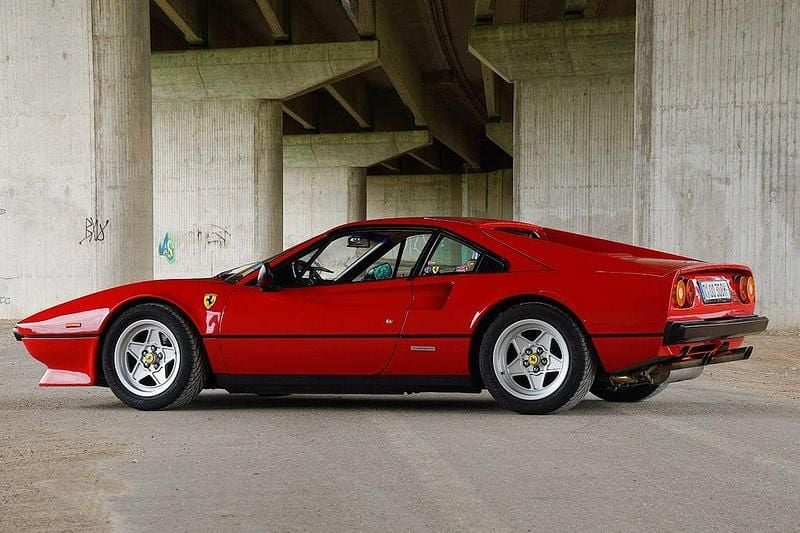 Gebraucht Ferrari 308 235 PS (172 kW) 1984 Rot Coupé
