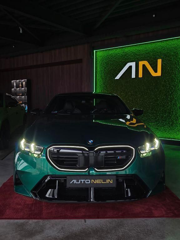 Neu BMW M5 Performance 727 PS (534 kW) 2025 Grün Limousine