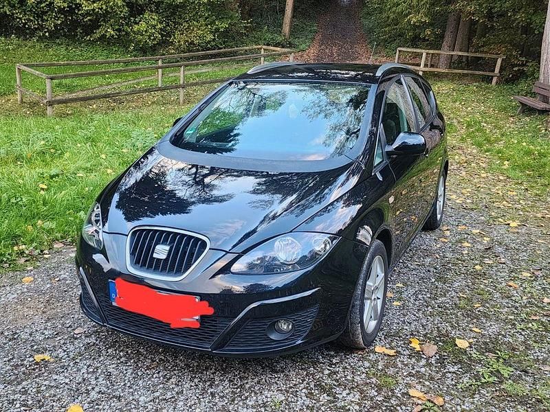 Schwarz Gebraucht 2012 Seat Altea XL Style Van / Kleinbus | 4.000 € (Fairer Preis) - Bild 1/4