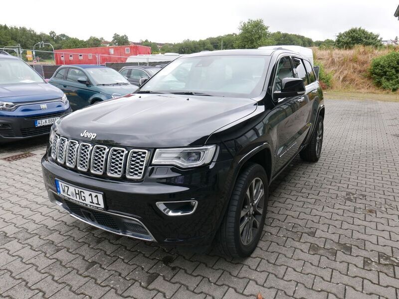Schwarz Gebraucht 2018 Jeep Cherokee Overland SUV | 36.980 € - Bild 1/4